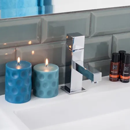 Beachouse - Surf, לינה וארוחת בוקר 4*