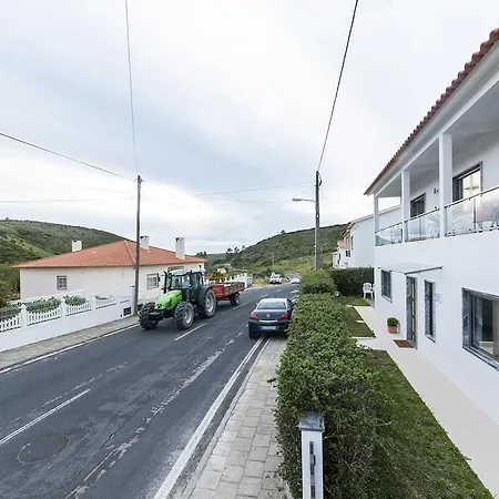 לינה וארוחת בוקר Beachouse - Surf, אריסרייה