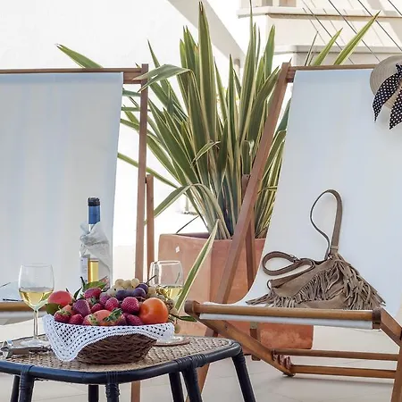 Beachouse - Surf, Bed and breakfast