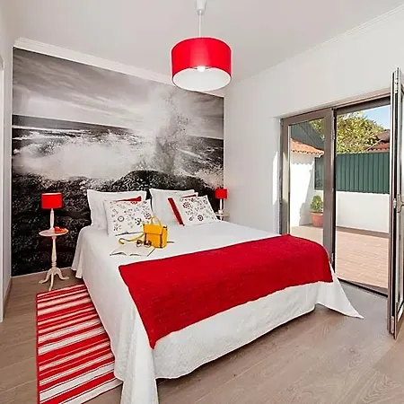 Beachouse - Surf, Bed & Breakfast