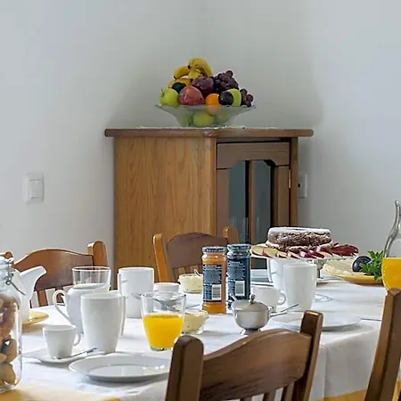 Beachouse - Surf, Bed & Breakfast 4*