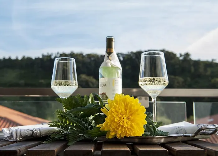 Beachouse - Surf, Couette-café Ericeira